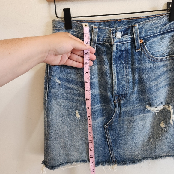 Levis Premium High Rise Denim Skirt Women Size 25 Blue Color Vacation Beach Jean - Picture 12 of 14